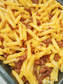 Una foto de Macarrones a la boloñesa