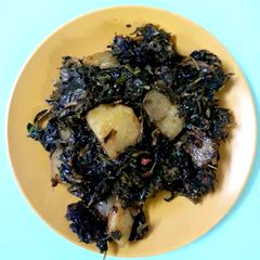 A picture of Aloo Methi.