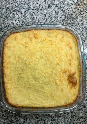 Una foto de Pastel de papa (carne cortada a cuchillo)