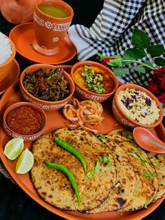 राजस्थानी थाली (rajsthani thali recipe in Hindi) रेसिपी मुख्य फोटो