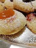 Pasticcini con marmellata e cioccolato