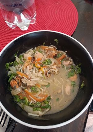 Una foto de Sopa de mariscos congelados