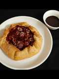 રસ્ટીક ચેરી ગેલેટ વીથ ચોકલેટ સોસ (Rustic Cherry Galette With Cho