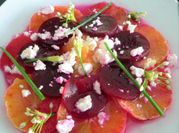 Une photo de betteraves cuites feta