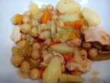 Garbanzos con pollo y borraja