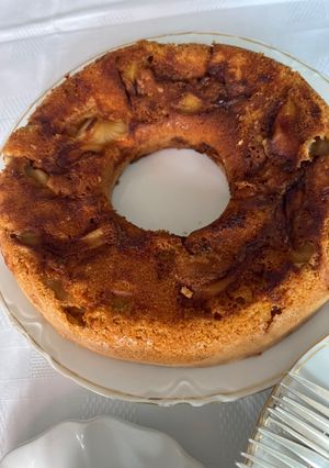 Una foto de Torta de manzana fácil en olla Essen, la que mi hermana Agustina hace siempre y nunca falla