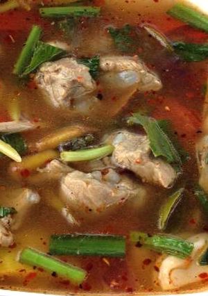 A picture of Spicy Pork Rib Soup.