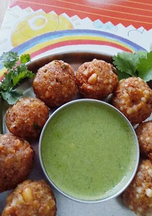 साबूदाना बॉल्स (Sabudana Balls recipe in Hindi) रेसिपी मुख्य फोटो