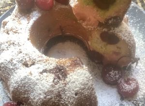 Une photo de Cake 🍰aux cerises 🍒 sans sucre
