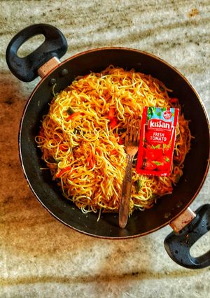 A picture of CHOW-OODLES.