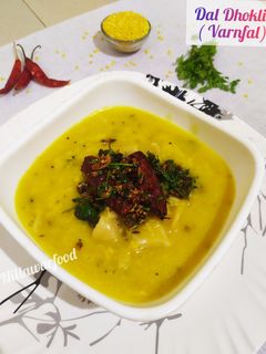 A picture of Dal Dhokli (varnfal).