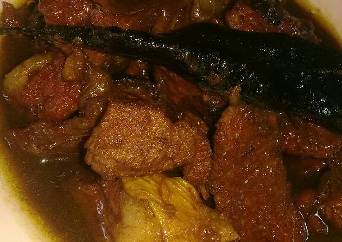 61》Semur Daging Sapii