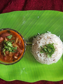 રાજમા મસાલા (Rajma Masala Recipe in Gujarati) રેસીપી મુખ્ય ફોટો