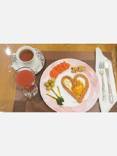 عکسی از دستور صبحانه روز تعطیل 😋😋😋