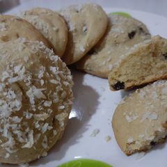 Coconut cookies A picture of Coconut cookies.