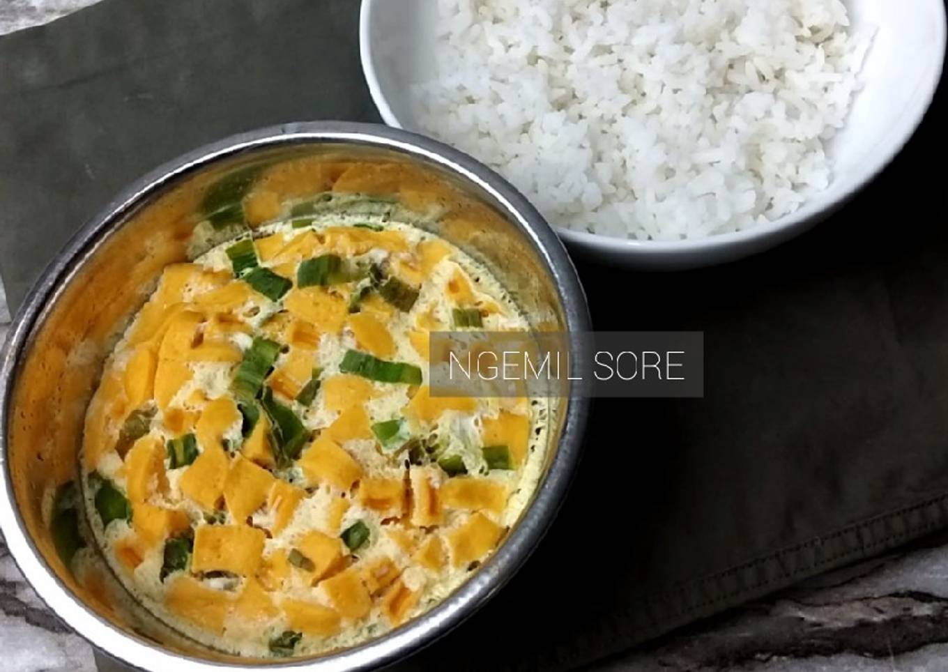 Nasi Telur Kukus