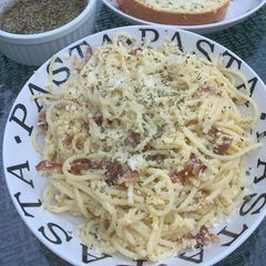 A picture of Easy bacon Carbonara.
