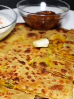 स्टफ्ड आलू पराठा (Stuffed aloo paratha recipe in hindi) रेसिपी मुख्य फोटो