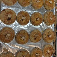 A picture of Naan khatai.