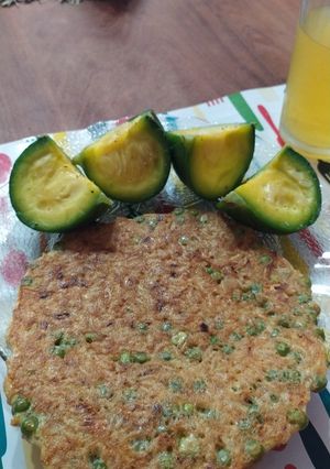 Una foto de Tortilla de arvejas con arroz integral