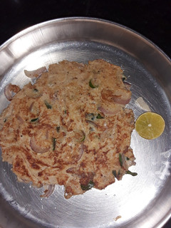 மசாலா கொத்து ஆம்லெட் (Masala kothu omelette recipe in tamil) செய்முறை முக்கிய புகைப்படம்