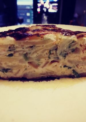 Una foto de Tortilla de papa simple y rica!