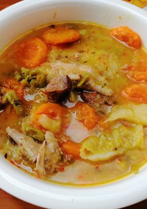 Una foto de Sopa de menudos de Pollo y Vegetales