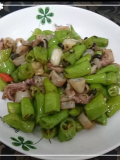 青龍椒炒小魷魚(簡單料理) 的食譜成品照片