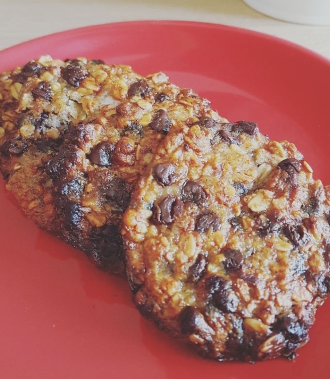 Une photo de Cookies aux flocons d'avoine et pépites de chocolat