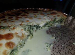 Una foto de Tarta de acelga, cebolla y queso