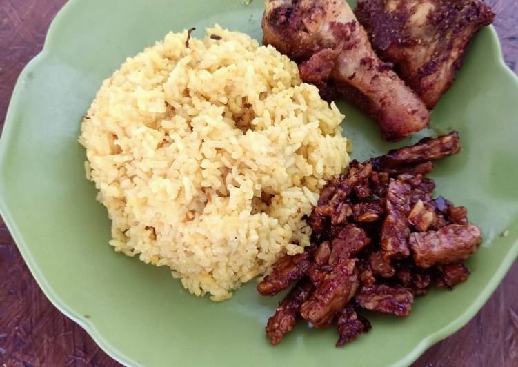 Nasi kuning magic com enak