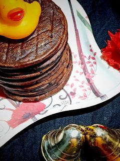 চকো ব্যানানা প্যানকেক(choco banana pancake recipe in Bengali) রেসিপির প্রধান ছবি