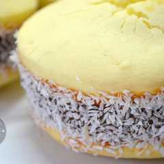 A picture of Alfajores de maicena.