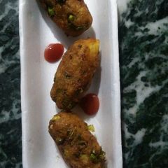 A picture of Green Peas Potato Cutlets.