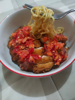 Foto resep Mie goreng Katsu sambel geprek