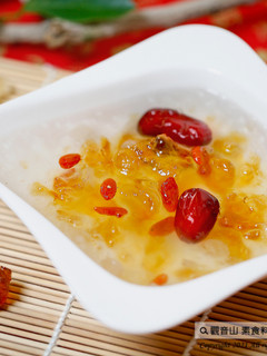 吉祥年菜🌿桃膠雪燕羹(全素)|觀音山蔬食館|龍德上師 的食譜成品照片