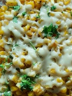 चिझी काॅर्न मसाला (cheese corn masala recipe in marathi) रेसिपी चे मुख्य फोटो