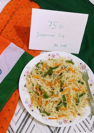 A picture of Veg Chow Mein.