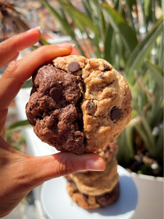 Una foto de Cookies de Cacahuete y Chocolate
