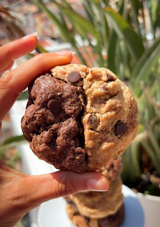 Una foto de Cookies de Cacahuete y Chocolate
