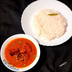 A picture of Kolhapuri Fish Curry.