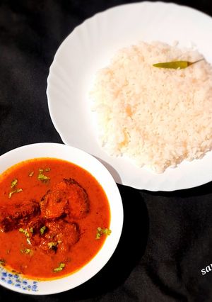 A picture of Kolhapuri Fish Curry.