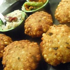 A picture of Sabudana Vada.