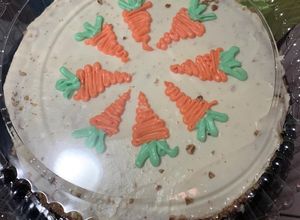 Una foto de Pastel de zanahoria con nuez y pasas