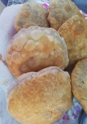 A picture of Khasta moong dal kachori.
