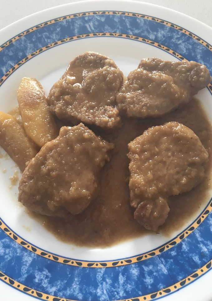 Una foto de Solomillo con manzana