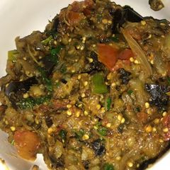 A picture of Began ka bhurta.
