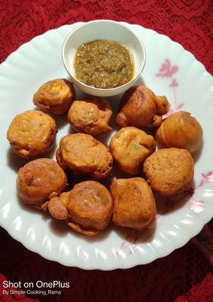 A picture of Egg Pakoras.