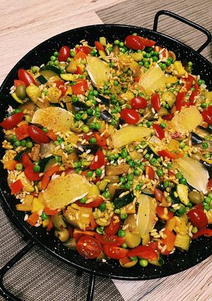 A picture of Veggie paella 🥘.