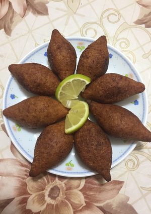 صورة لوصفة كبة سريعة بدون ماكنة وبدون هبرة بالعجينة